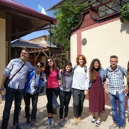 Sim Sim Hostel & Guest House Near The Church Samarkand Exteriör bild