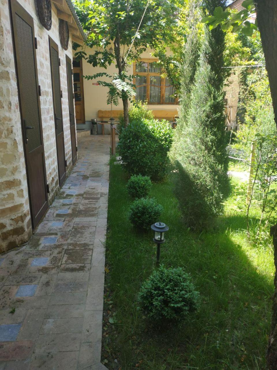 Sim Sim Hostel & Guest House Near The Church Samarkand Exteriör bild