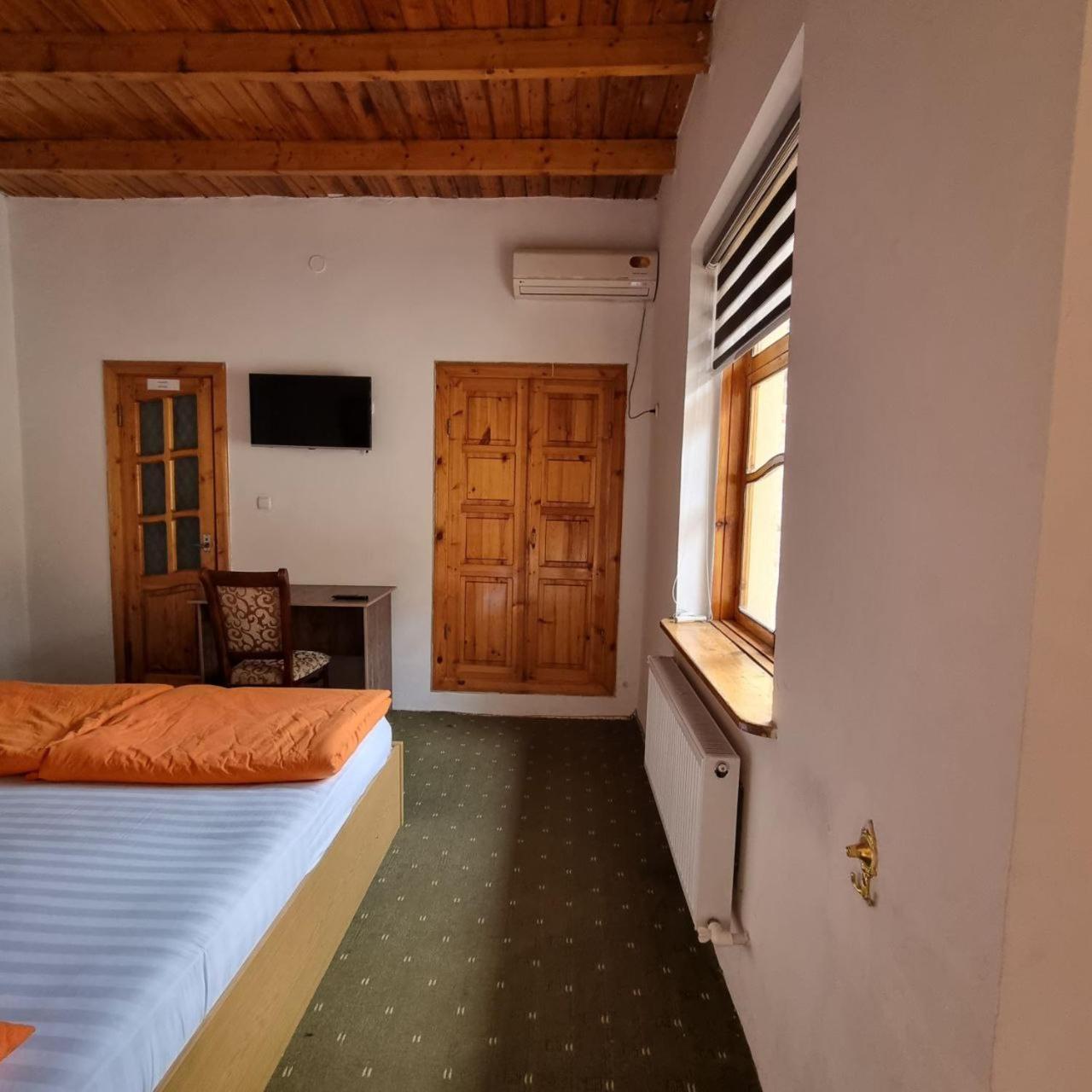Sim Sim Hostel & Guest House Near The Church Samarkand Exteriör bild