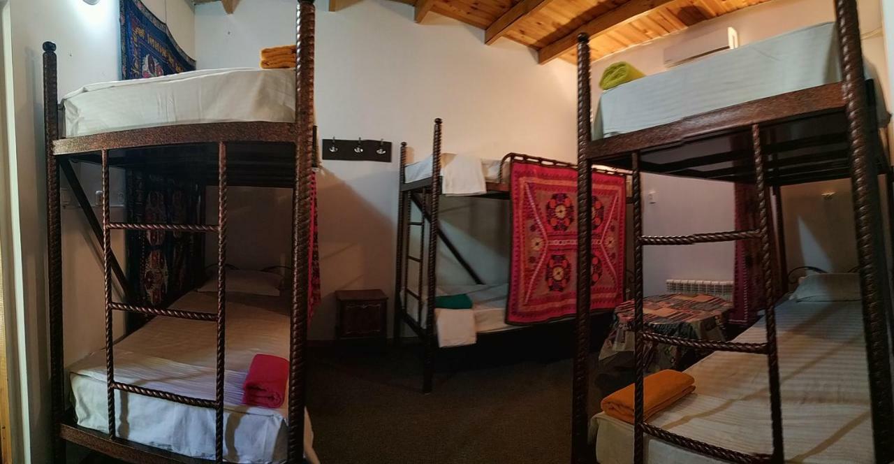 Sim Sim Hostel & Guest House Near The Church Samarkand Exteriör bild